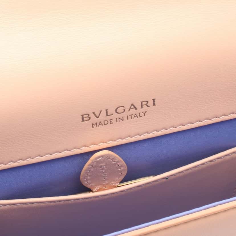Bvlgari Leather Serpenti Forever Crossbody Pink Leather Good condition - Model View