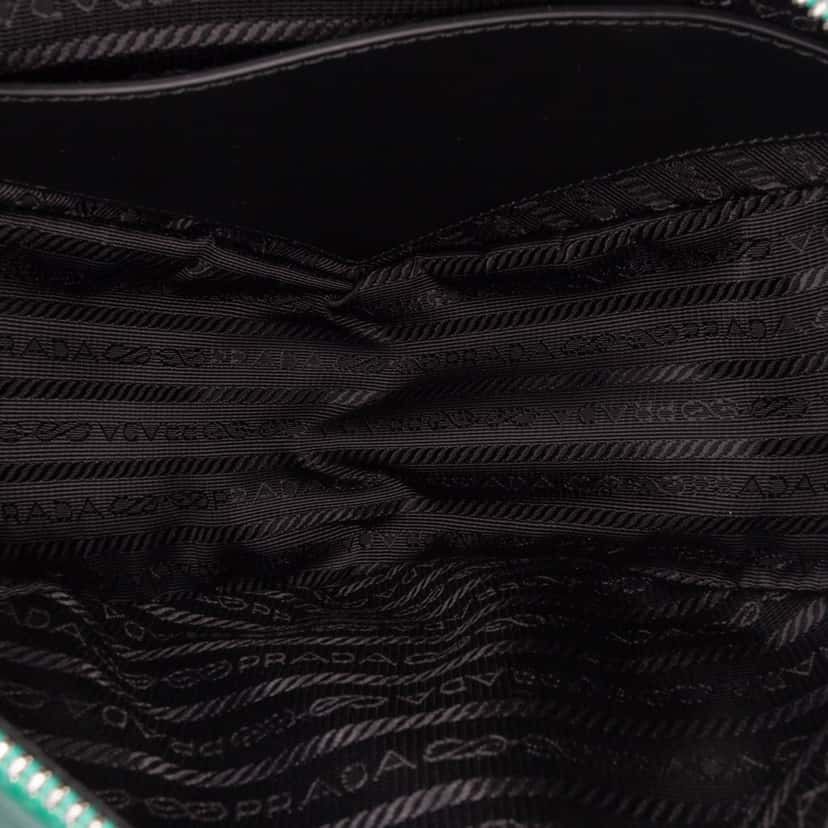 Prada Soft Calfskin Triangle Crossbody Green Leather Good condition - Model View