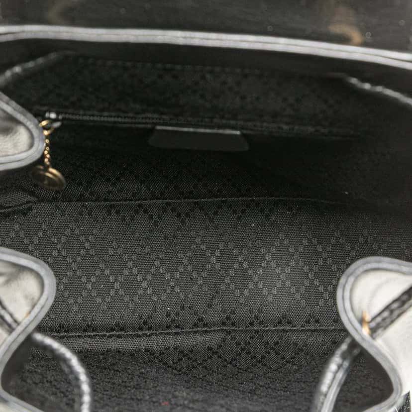 Gucci Leather Bamboo Backpack Black Leather Good condition - Model View