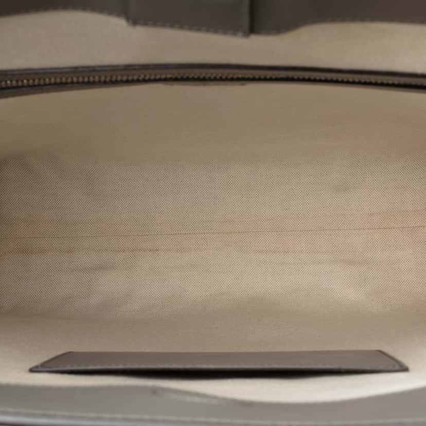 Gucci GG Embossed Leather Vertical Tote Grey Leather Very good condition - Box View