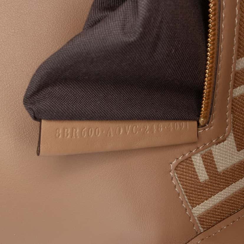 Fendi Pequin Canvas Baguette Satchel Brown Canvas Good condition - Box View