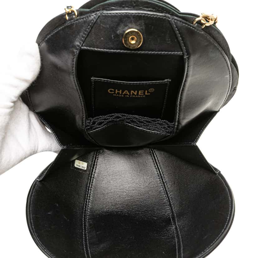 Chanel Lambskin and Satin Camellia Flower Evening Bag Black Leather Good condition - Model View