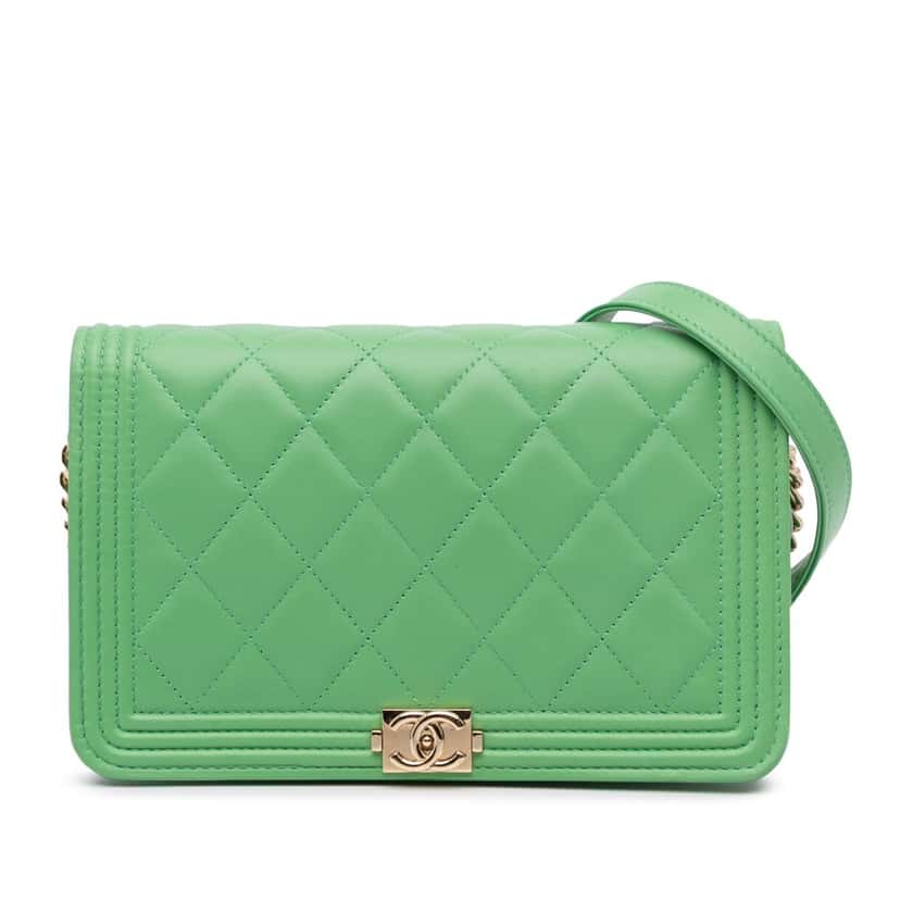 Chanel Lambskin Boy Wallet On Chain Green Leather Good condition - Front View