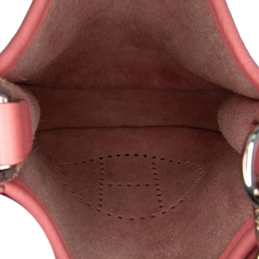 Hermès Clemence Evelyne TPM Pink Leather Fair condition - Model View