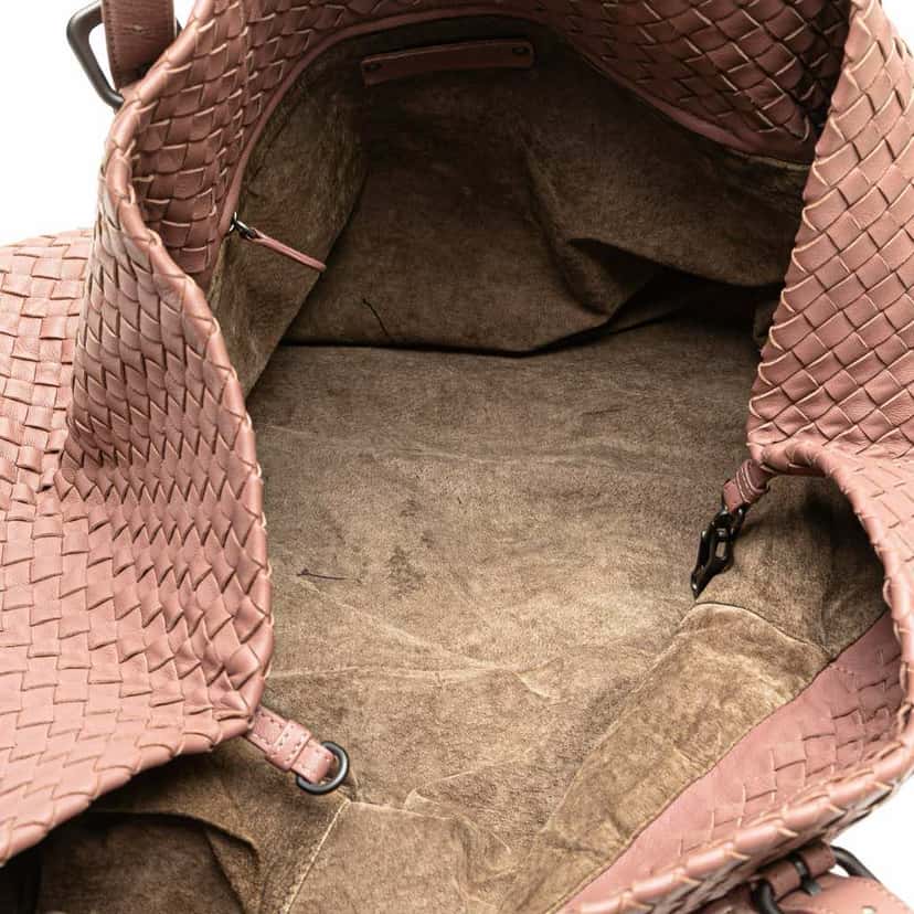 Bottega Veneta Large Nappa Intrecciato Cesta Tote Pink Leather Good condition - Model View