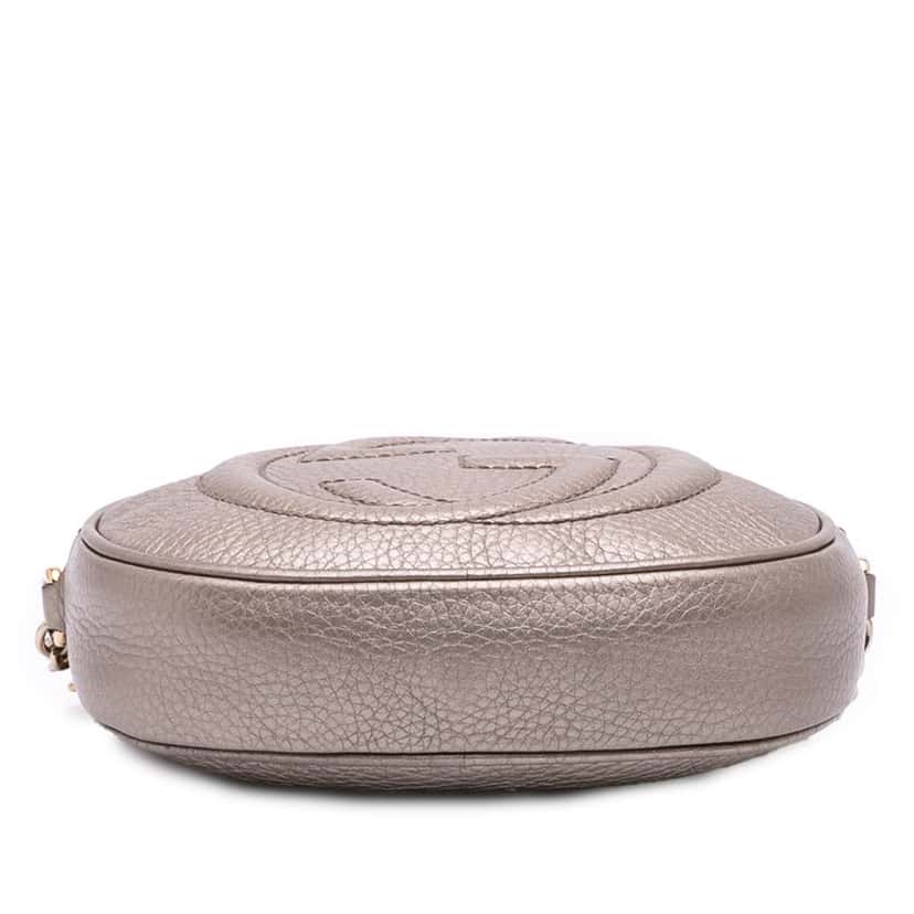 Gucci Mini Metallic Pebbled Calfskin Soho Chain Crossbody Silver Leather Good condition - Inside View