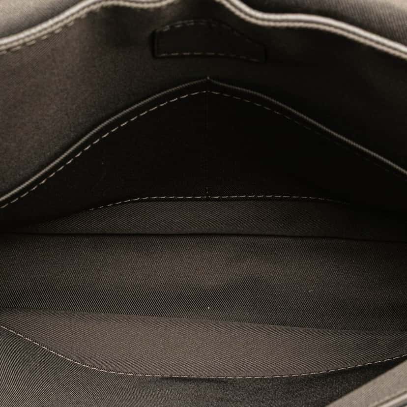 Louis Vuitton Damier Infini District PM Grey Leather Good condition - Box View