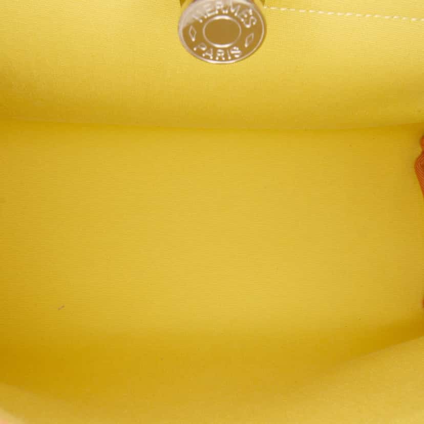 Hermès Toile Herbag Zip 31 Yellow Canvas Good condition - Model View