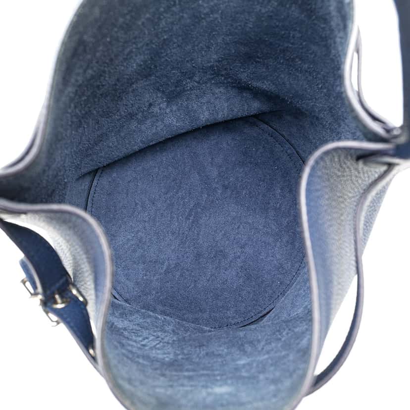 Celine Leather Big Bag Bucket Blue Leather Good condition - Model View