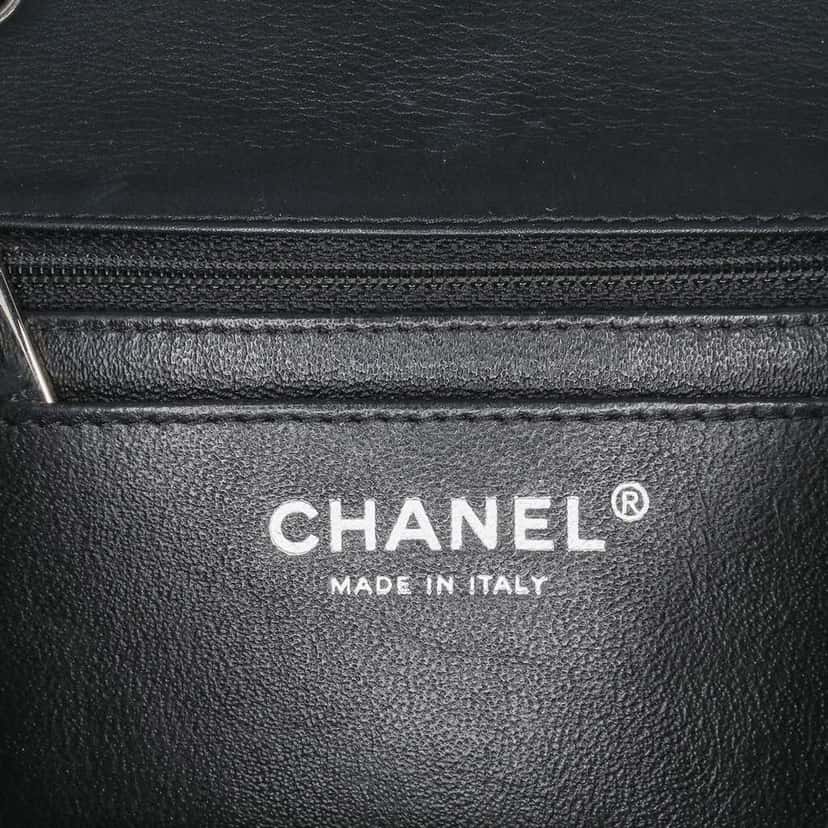 Chanel Mini Square Classic Patent Single Flap Black Leather Good condition - Box View