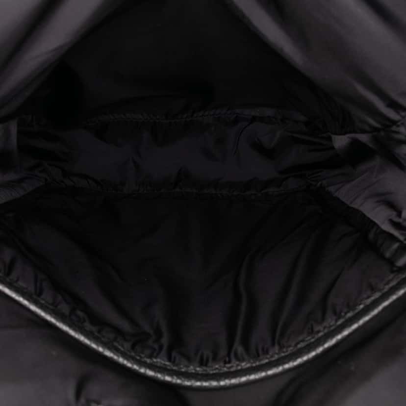 Versace Grained Calfskin Medusa Sling Bag Black Leather Good condition - Model View