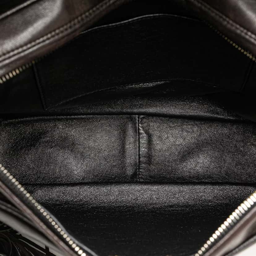 Chanel CC Lambskin Flap Tassel Crossbody Black Leather Good condition - Model View