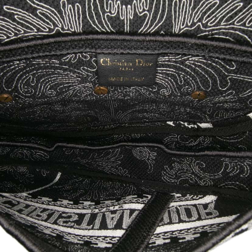 Dior Canvas Embroidered Ornamental Cornely Saddle Bag Black Canvas Good condition - Model View