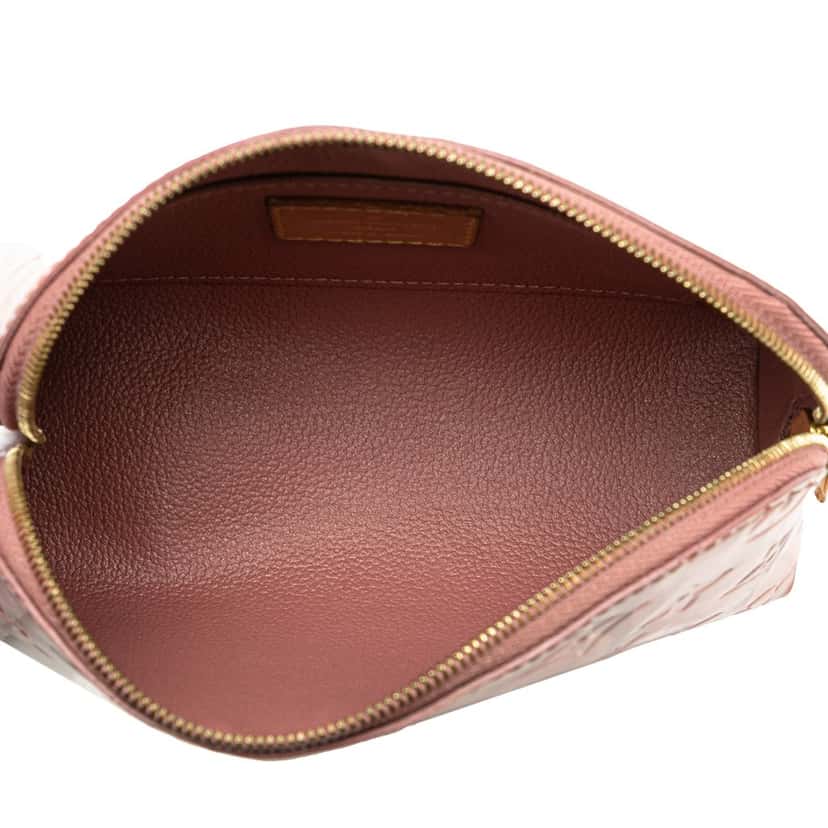 Louis Vuitton Monogram Vernis Ikat Cosmetic Pouch Pink Leather Good condition - Model View