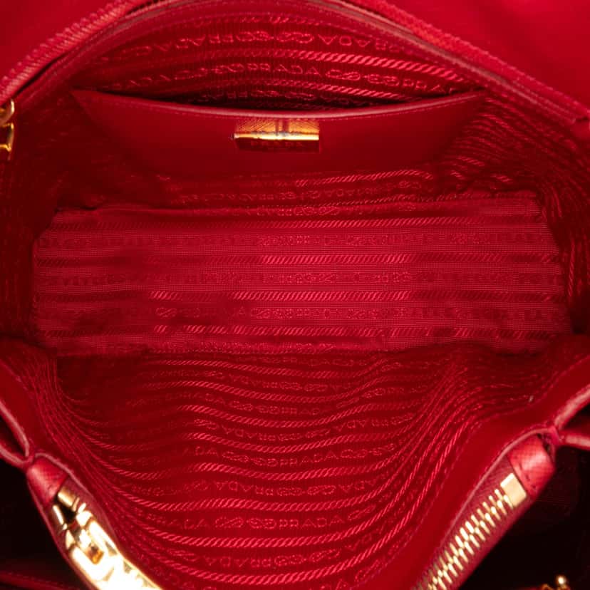 Prada Medium Saffiano Lux Open Promenade Satchel Red Leather Good condition - Model View