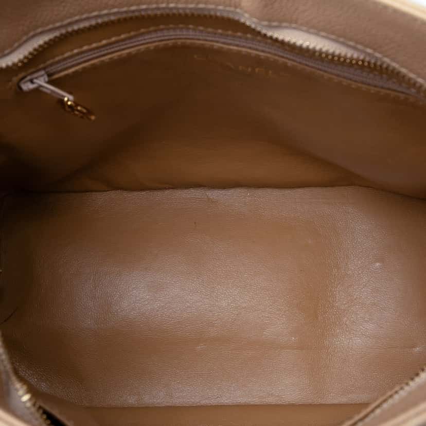 Chanel Caviar Medallion Tote Brown Leather Good condition - Box View