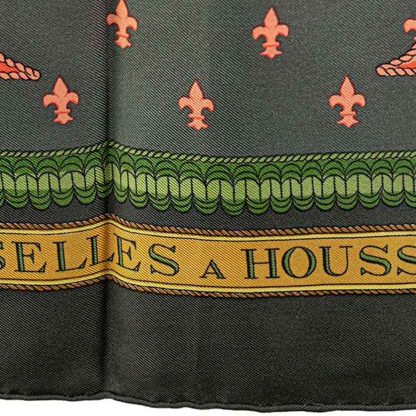 Hermès Selles A Housse Silk Scarf Green Silk Good condition - Model View