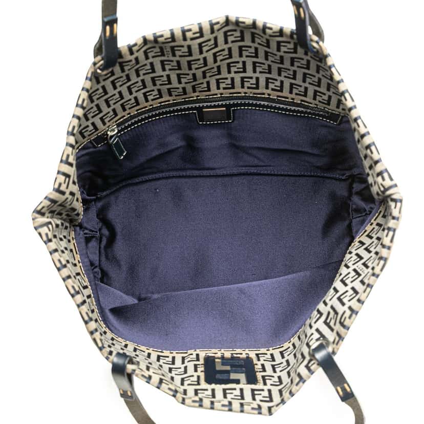 Fendi Zucchino Canvas Tote Grey Canvas Good condition - Model View