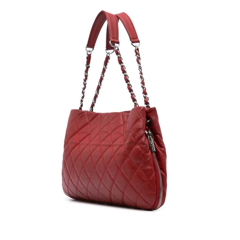 Chanel Quilted Caviar Expandable Zip Tote Red Leather Fair condition - Back View