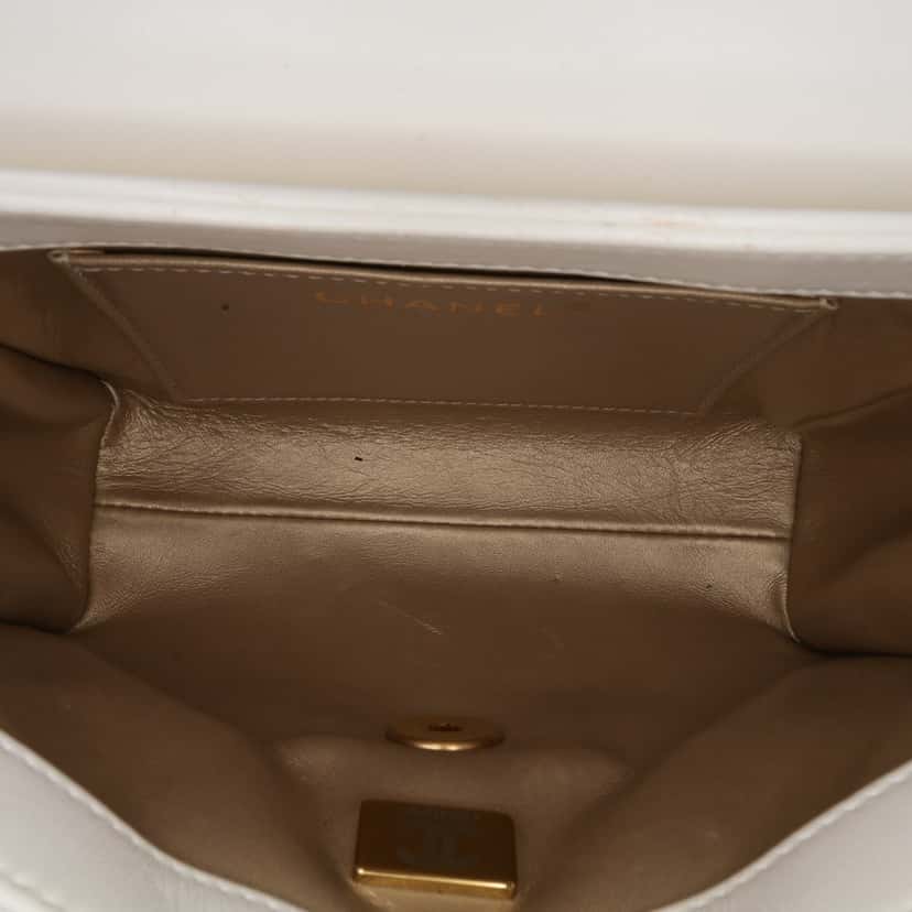 Chanel Mini Quilted Lambskin Crystal Logo Letters Chain Flap White Leather Good condition - Model View