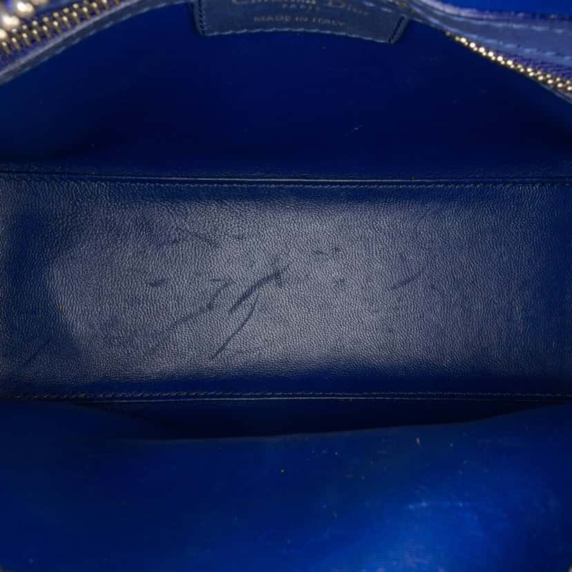 Dior Medium Ultra Matte Calfskin Cannage Embossed Lady Dior Blue Leather Good condition - Model View