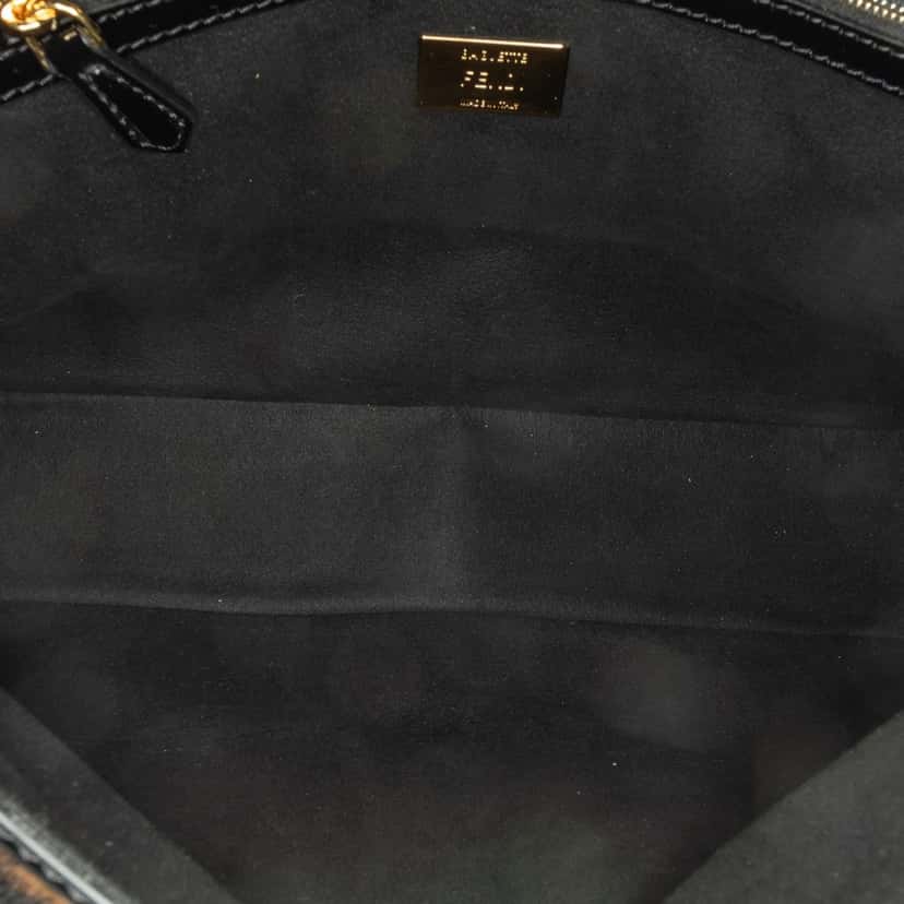 Fendi Shearling Pequin Baguette Satchel Black Good condition - Model View