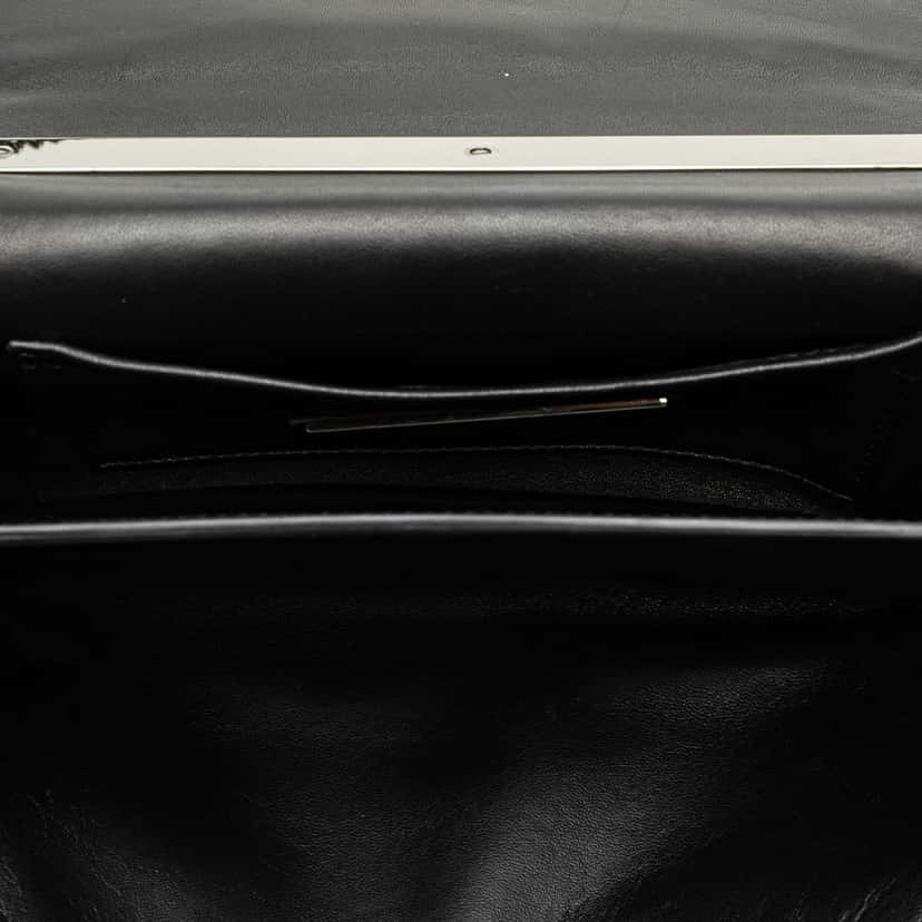 Valentino Nappa Rockstud Va Va Voom Clutch on Chain Black Leather Good condition - Model View