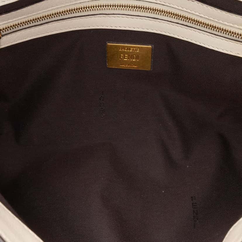 Fendi Bicolor Leather Chain Midi Baguette White Leather Good condition - Model View