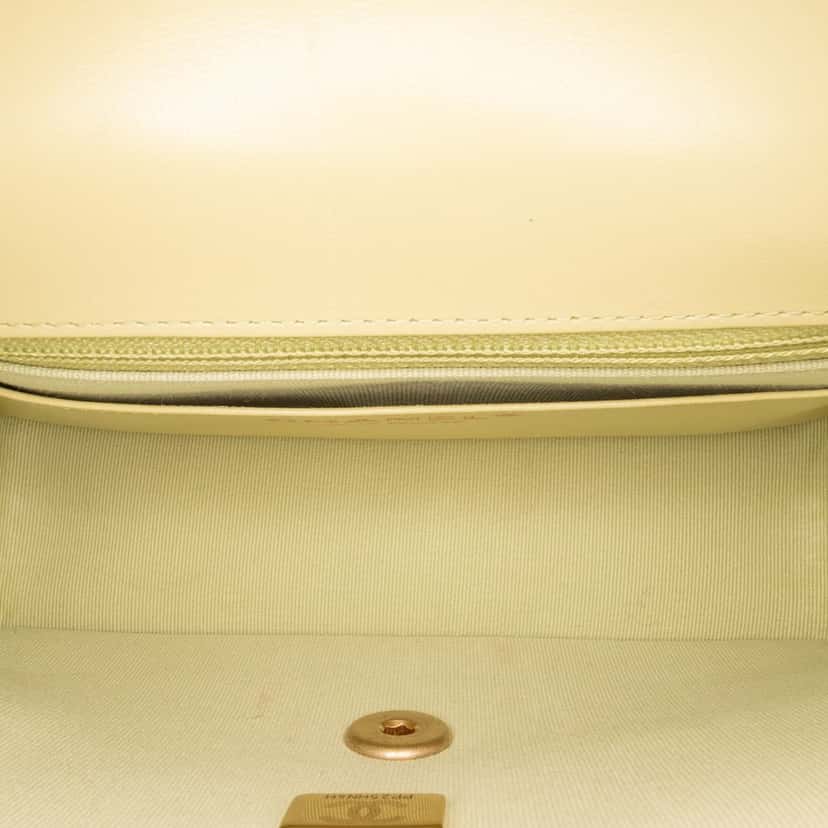 Chanel Mini Square Lambskin Casino Royale Charms Single Flap Green Leather Good condition - Model View
