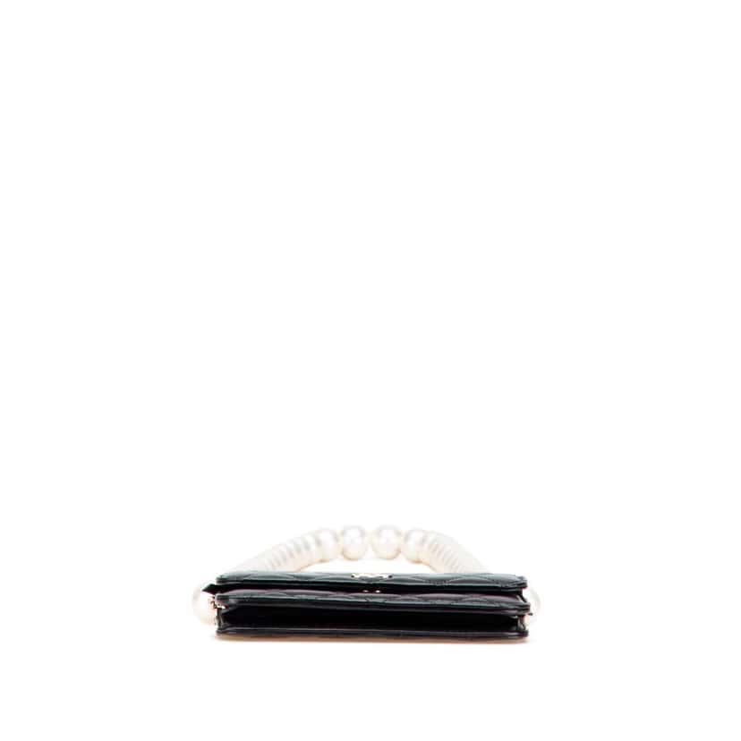Chanel Quilted Calfskin Maxi Pearls Clutch With Chain Black Leather Good condition - Inside View