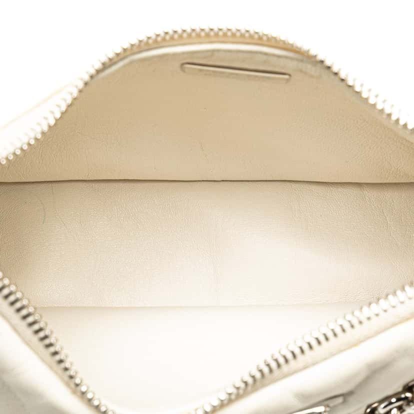 Prada Nappa Soft Padded Re Edition 2005 Satchel White Leather Good condition - Model View