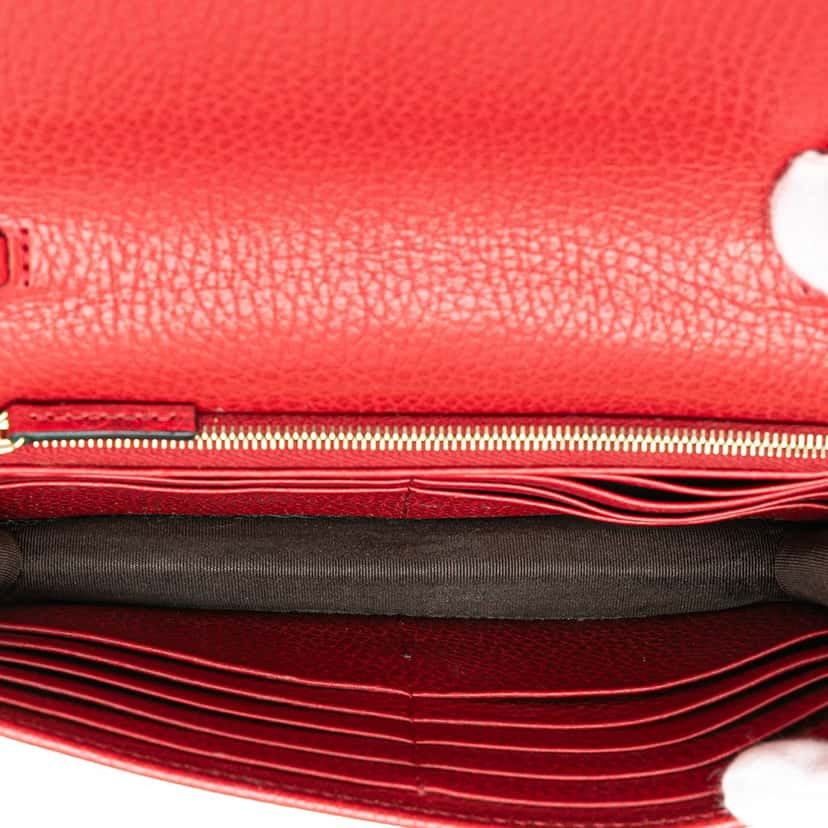 Gucci Leather Interlocking G Dollar Wallet on Chain Red Leather Good condition - Model View