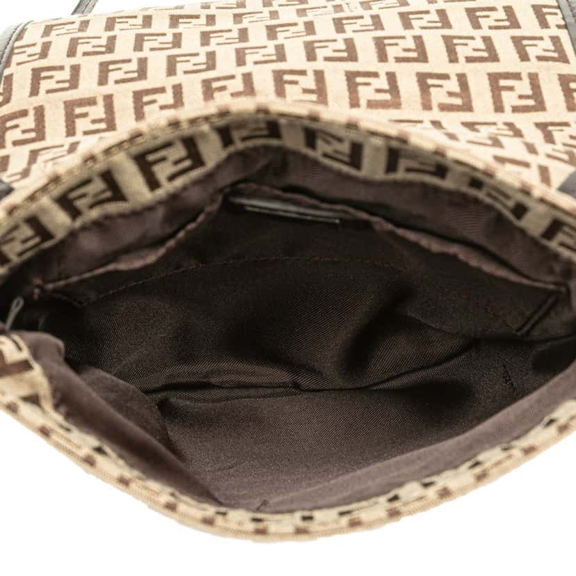 Fendi Zucchino Canvas Crossbody Brown Canvas Good condition - Model View
