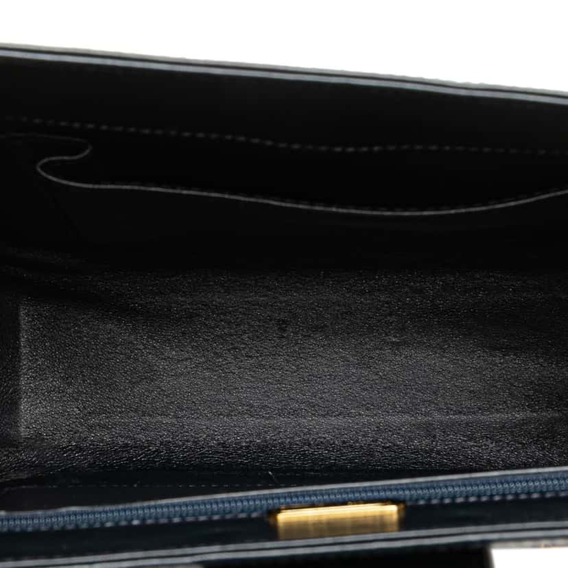 Tiffany & Co Leather Chain Crossbody Blue Leather Good condition - Model View