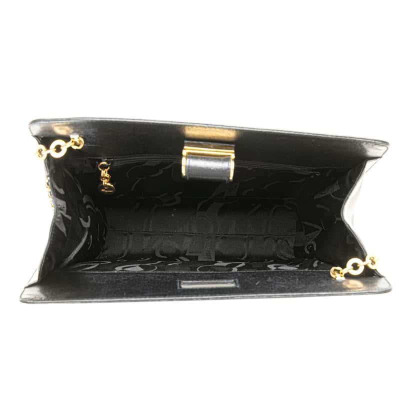 Salvatore Ferragamo Leather Turnlock Chain Crossbody Black Leather Good condition - Model View