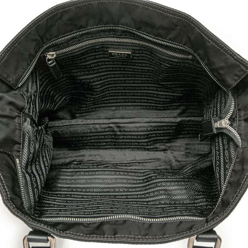 Prada Saffiano Trimmed Tessuto Tote Black Good condition - Model View