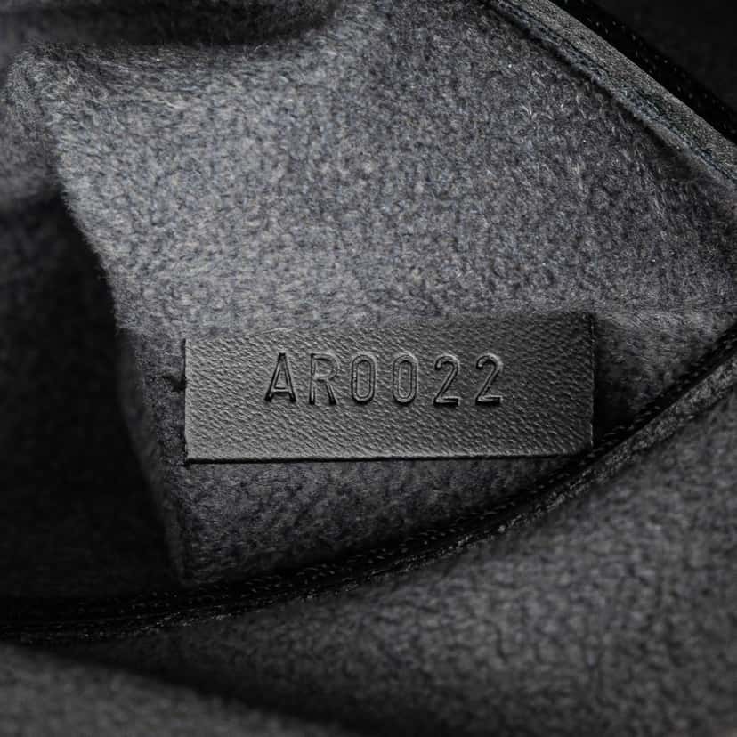 Louis Vuitton Epi Alma PM Black Leather Good condition - Box View