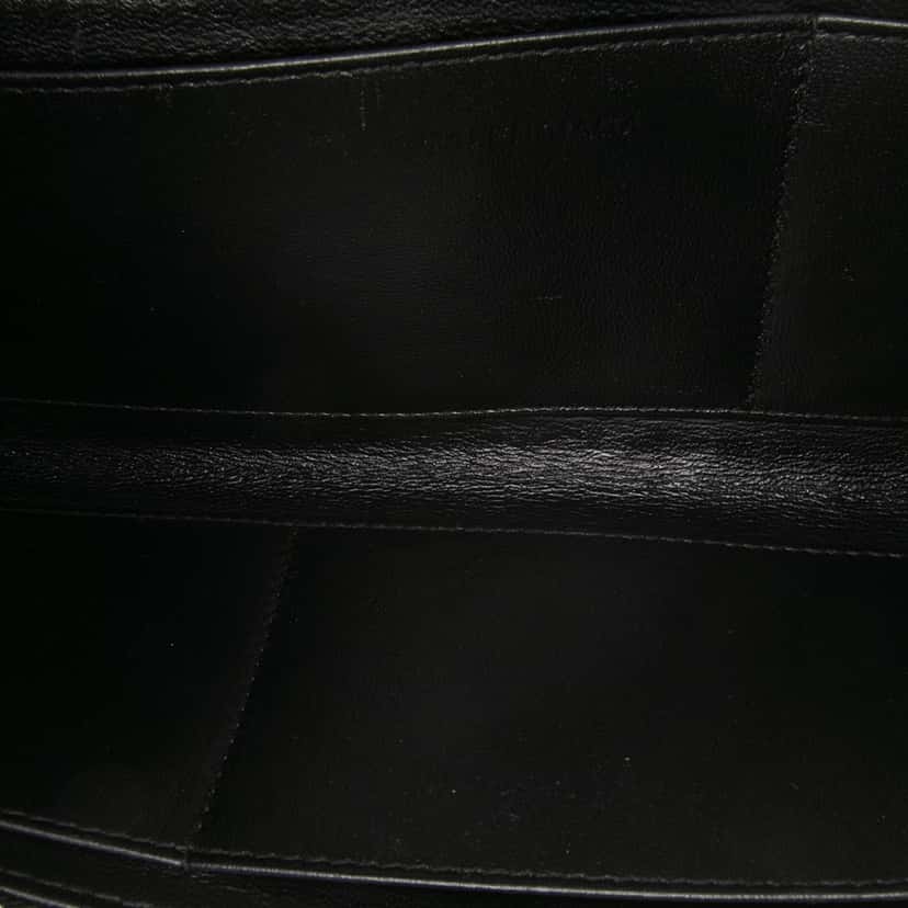 Balenciaga Leather Logo Clutch Black Leather Good condition - Model View