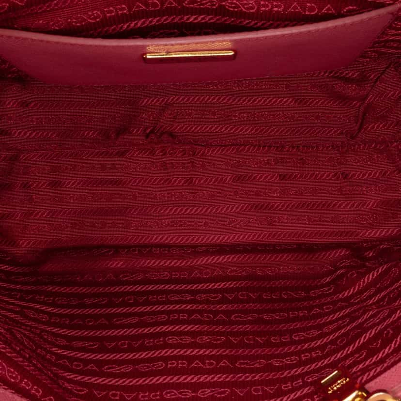 Prada Bicolor Saffiano Lux Satchel Pink Leather Good condition - Model View