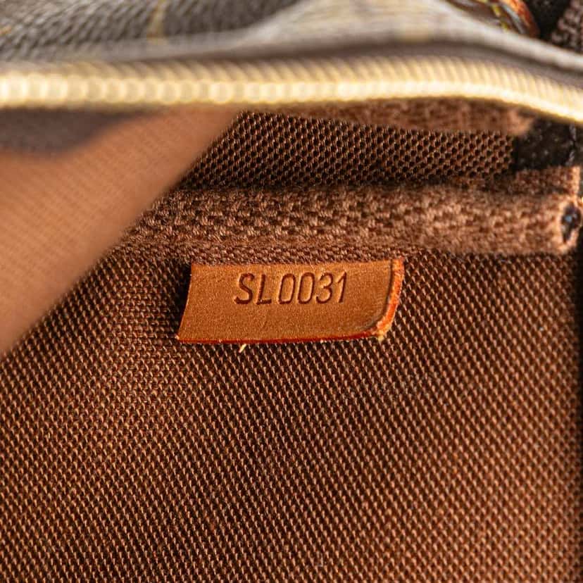 Louis Vuitton Monogram Pochette Accessoires Brown Canvas Good condition - Box View