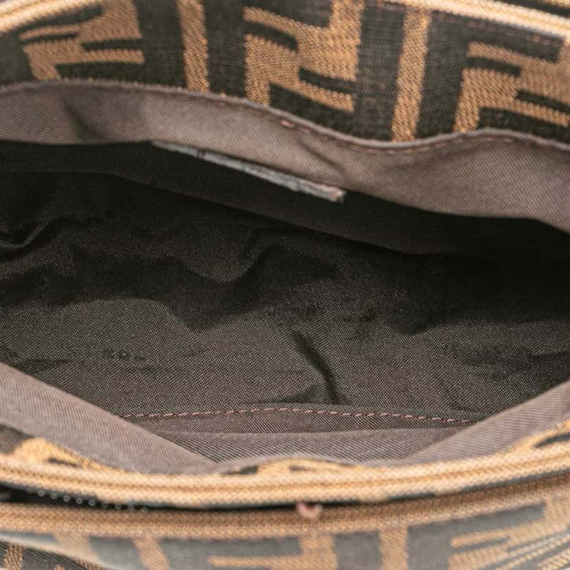 Fendi Zucca Canvas Shoulder Bag Brown Canvas Good condition - Model View