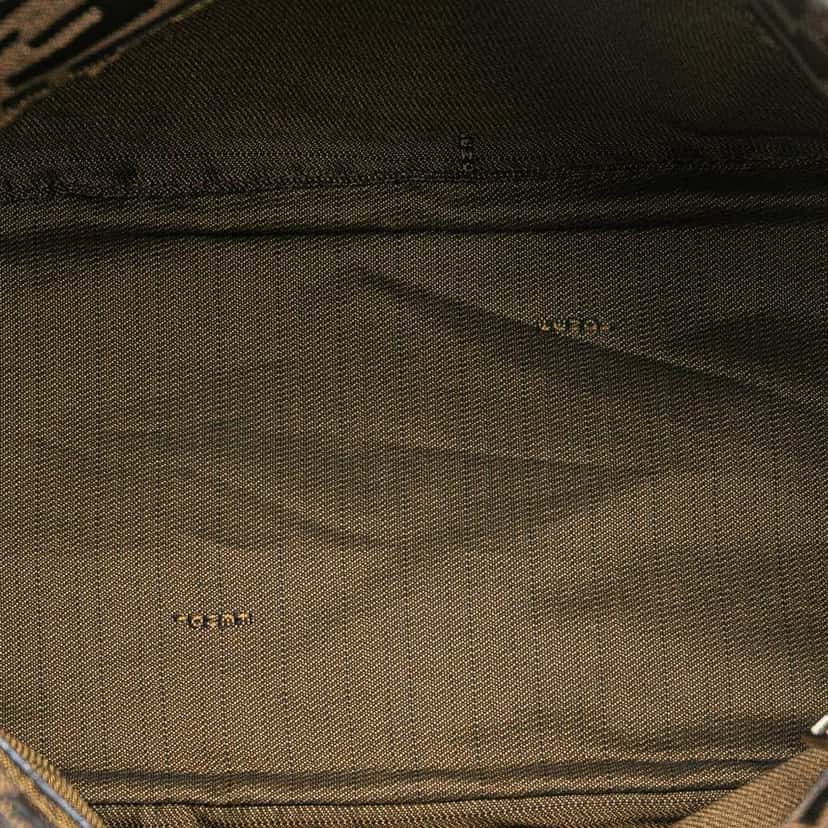 Fendi Zucca Canvas Shoulder Bag Brown Canvas Good condition - Model View