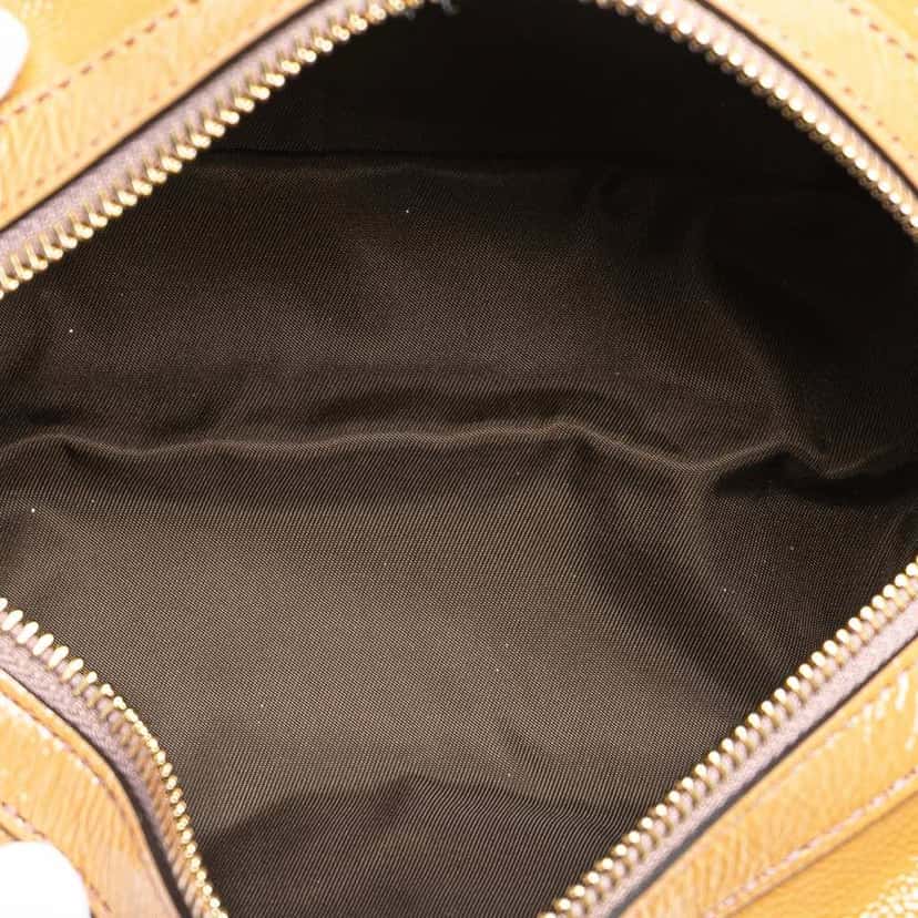 Gucci Patent Soho Cosmetic Pouch Brown Leather Good condition - Model View
