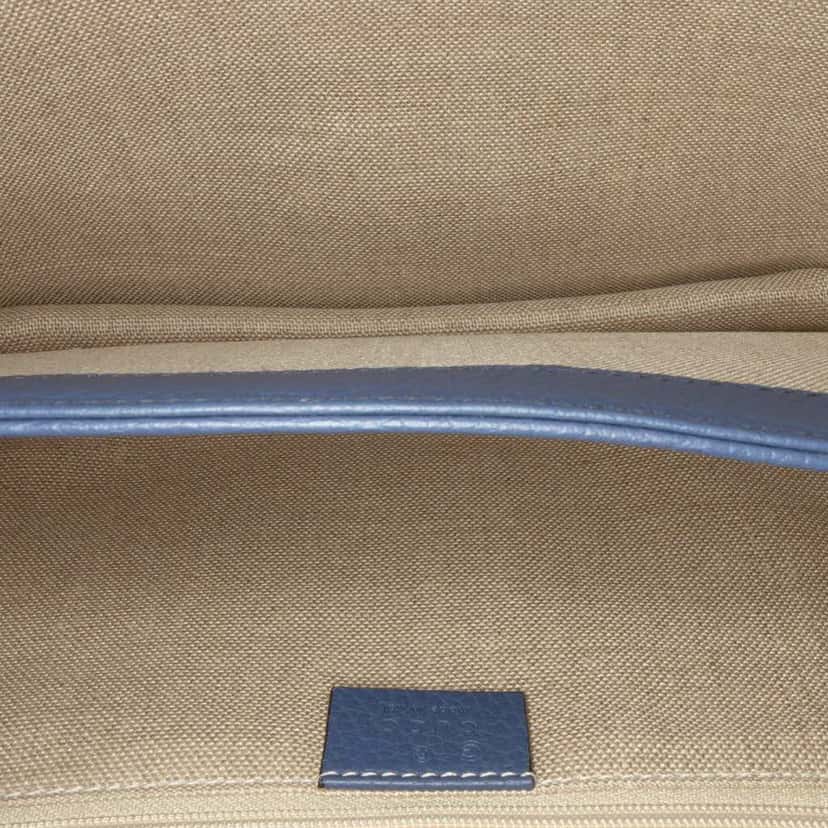 Gucci Medium Dollar Calfskin Interlocking G Crossbody Blue Leather Good condition - Model View