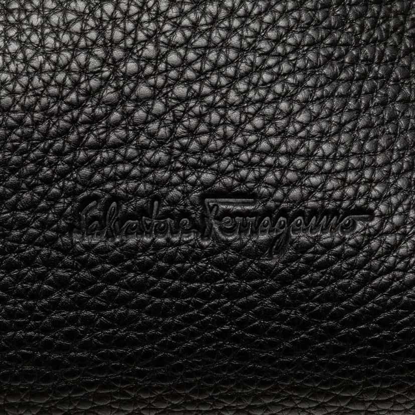 Salvatore Ferragamo Leather Shoulder Bag Black Leather Good condition - Box View
