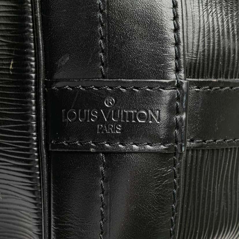 Louis Vuitton Epi Noe GM Black Leather Good condition - Box View