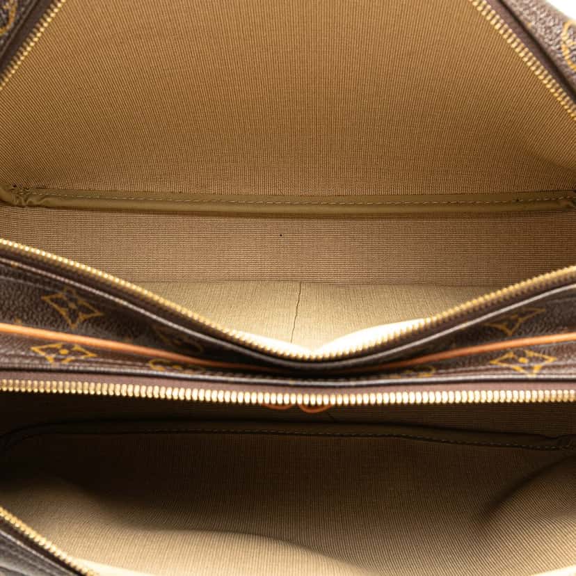 Louis Vuitton Monogram Reporter GM Brown Canvas Good condition - Model View