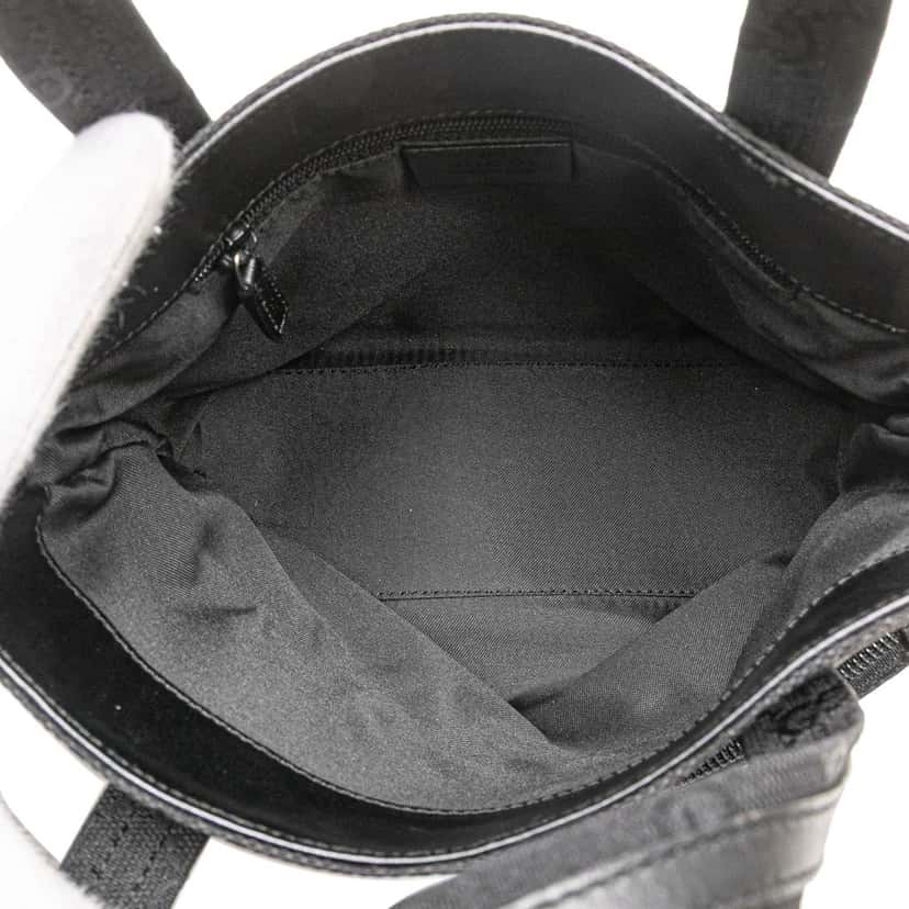 Gucci GG Canvas Handbag Black Canvas Good condition - Model View
