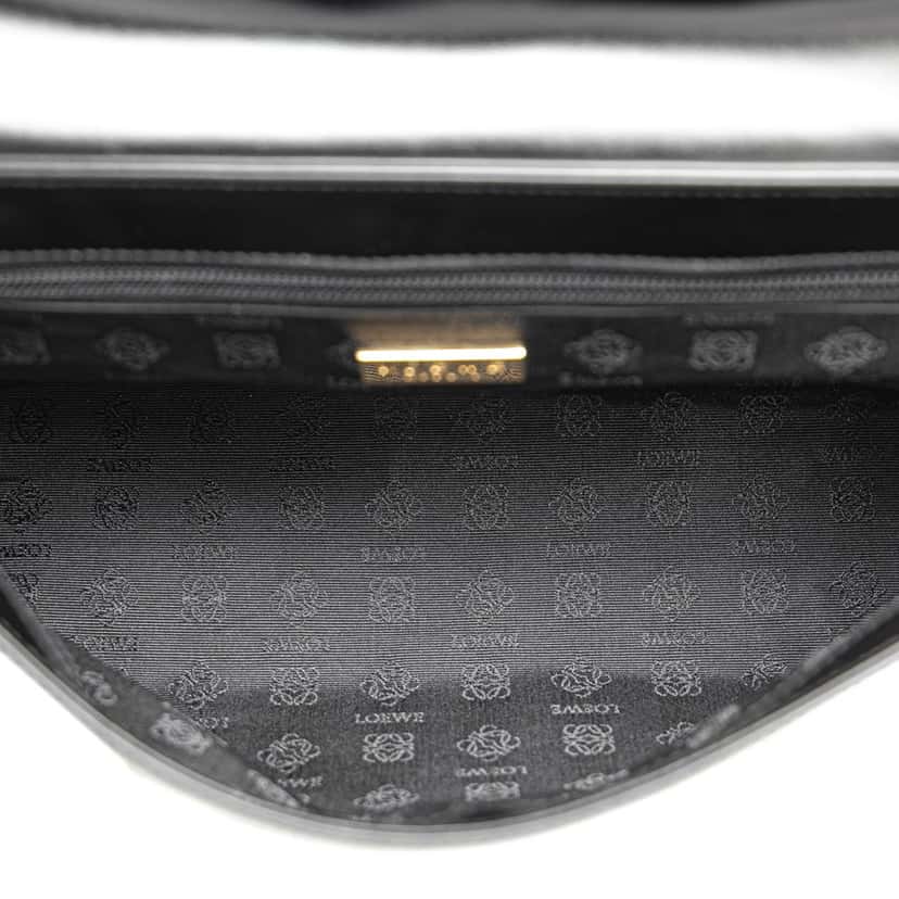Loewe Leather Logo Clutch Black Leather Good condition - Model View