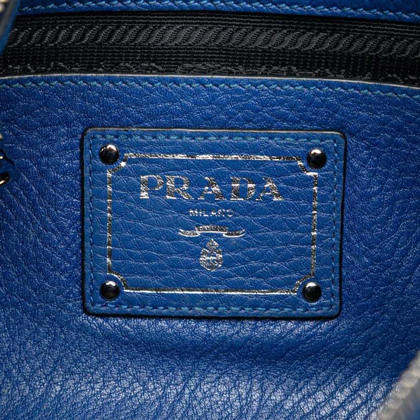 Prada Vitello Daino Crossbody Blue Leather Very good condition - Box View